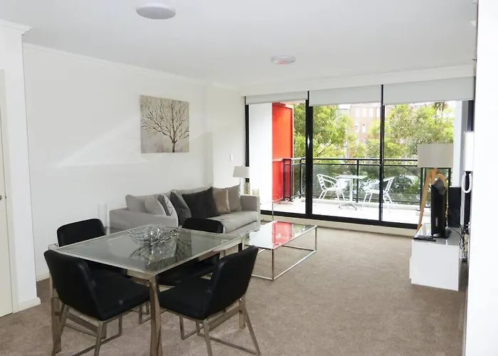 Ultra Convenient Apartment Her09029
